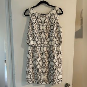 Black and white snakeskin Banana Republic dress. Size 10.